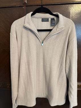 Crazy Horse A Claiborne Company Size L Beige Quarter Zip Pullover